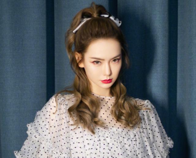 抖音最火图片朋友圈,抖音心动之夜直播-第8张图片-翡翠网 抖音最火图片朋友圈,抖音心动之夜直播-第8张图片-翡翠网