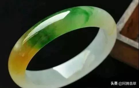 极品黄阳绿翡翠价格的简单介绍-第10张图片-翡翠网 极品黄阳绿翡翠价格的简单介绍-第10张图片-翡翠网