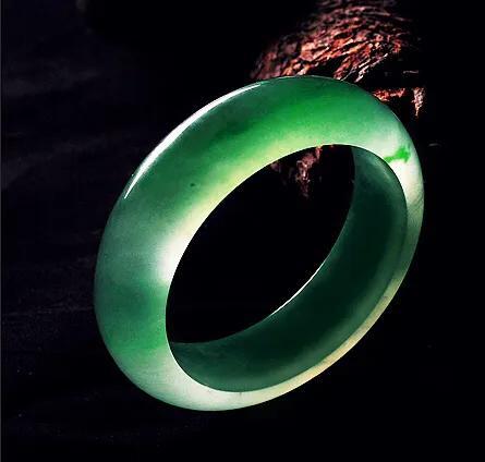 玉山翡翠原石包浆,翡翠原石图片-第1张图片-翡翠网 玉山翡翠原石包浆,翡翠原石图片-第1张图片-翡翠网