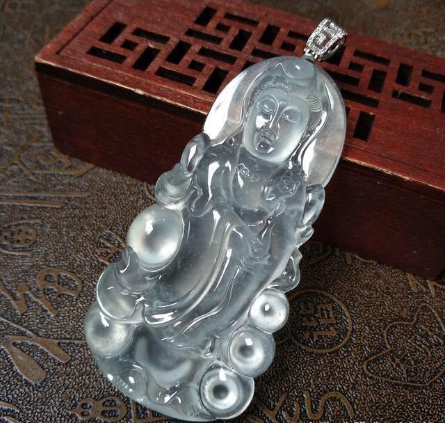 翡翠原石知识,怎么看翡翠知识-第1张图片-翡翠网 翡翠原石知识,怎么看翡翠知识-第1张图片-翡翠网