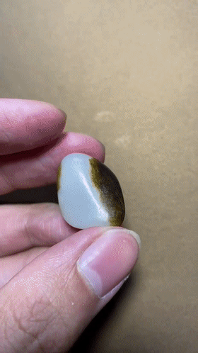 翡翠原石包料手串的简单介绍-第7张图片-翡翠网 翡翠原石包料手串的简单介绍-第7张图片-翡翠网