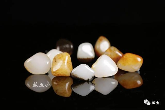 翡翠原石包料手串的简单介绍-第12张图片-翡翠网 翡翠原石包料手串的简单介绍-第12张图片-翡翠网