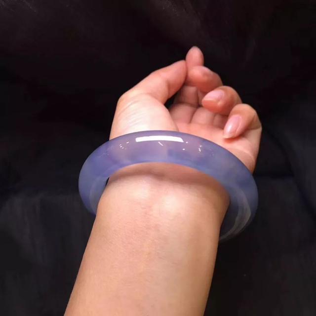 翡翠等级知识,翡翠原石知识-第1张图片-翡翠网 翡翠等级知识,翡翠原石知识-第1张图片-翡翠网