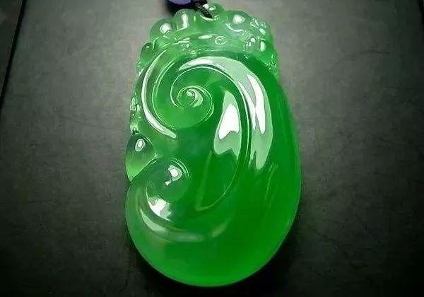 翡翠等级知识,翡翠原石知识-第4张图片-翡翠网 翡翠等级知识,翡翠原石知识-第4张图片-翡翠网