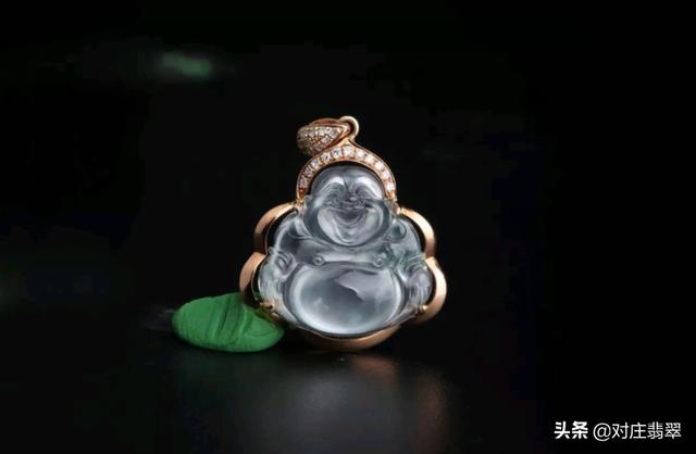 黑龙江佳的翡翠原石满绿翡翠原石-第7张图片-翡翠网 黑龙江佳的翡翠原石满绿翡翠原石-第7张图片-翡翠网