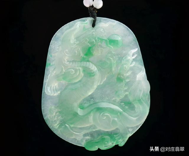 黑龙江佳的翡翠原石满绿翡翠原石-第8张图片-翡翠网 黑龙江佳的翡翠原石满绿翡翠原石-第8张图片-翡翠网