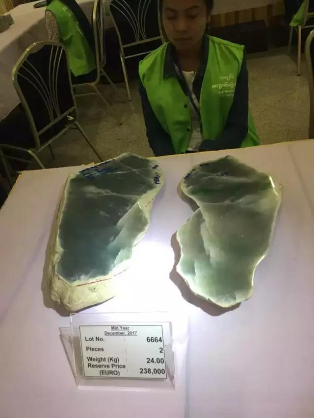 翡翠的原石在哪里,缅甸翡翠原石交易拍卖网-第46张图片-翡翠网 翡翠的原石在哪里,缅甸翡翠原石交易拍卖网-第46张图片-翡翠网