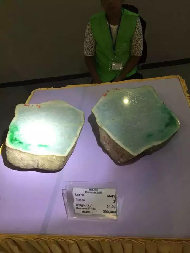 翡翠的原石在哪里,缅甸翡翠原石交易拍卖网-第52张图片-翡翠网 翡翠的原石在哪里,缅甸翡翠原石交易拍卖网-第52张图片-翡翠网