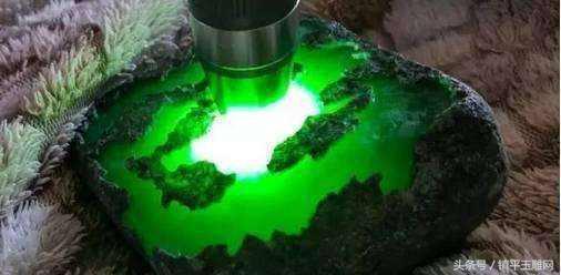 一对手镯怎么带翡翠冷知识50个-第6张图片-翡翠网 一对手镯怎么带翡翠冷知识50个-第6张图片-翡翠网