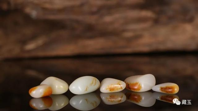 关于原石翡翠手串图片的信息-第1张图片-翡翠网 关于原石翡翠手串图片的信息-第1张图片-翡翠网