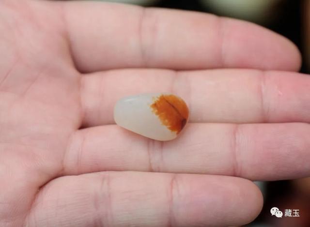 关于原石翡翠手串图片的信息-第4张图片-翡翠网 关于原石翡翠手串图片的信息-第4张图片-翡翠网