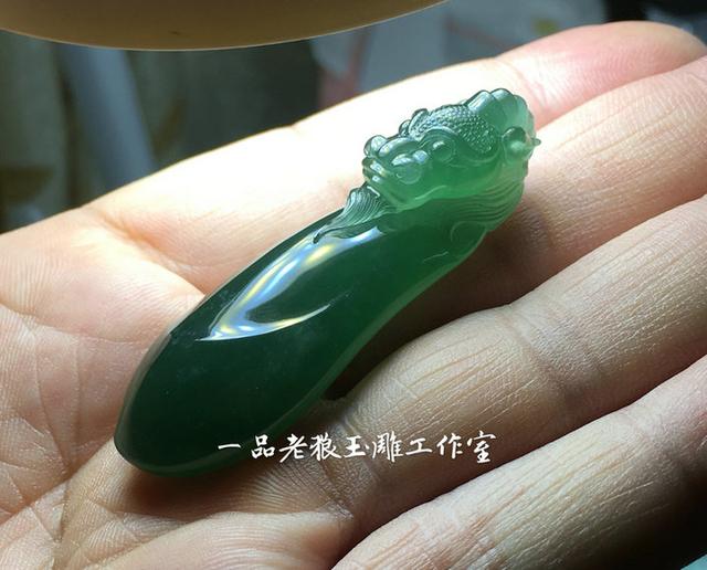 蓝水翡翠原石切开图片翡翠原石老蓝水-第22张图片-翡翠网 蓝水翡翠原石切开图片翡翠原石老蓝水-第22张图片-翡翠网