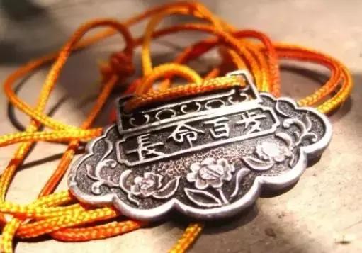 三种属相不能戴金2022年属猴大忌-第3张图片-翡翠网 三种属相不能戴金2022年属猴大忌-第3张图片-翡翠网