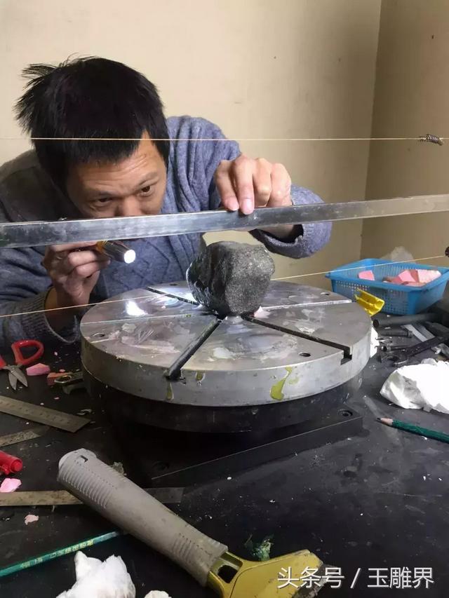 翡翠原石线锯原理,怎么选翡翠原石-第5张图片-翡翠网