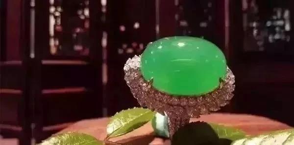 包含正阳绿翡翠戒面价格的词条-第4张图片-翡翠网 包含正阳绿翡翠戒面价格的词条-第4张图片-翡翠网