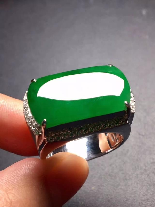 包含正阳绿翡翠戒面价格的词条-第7张图片-翡翠网 包含正阳绿翡翠戒面价格的词条-第7张图片-翡翠网