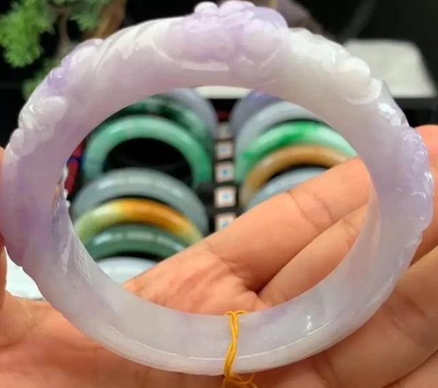 包含玻璃种翡翠手镯小圈口的词条-第36张图片-翡翠网 包含玻璃种翡翠手镯小圈口的词条-第36张图片-翡翠网