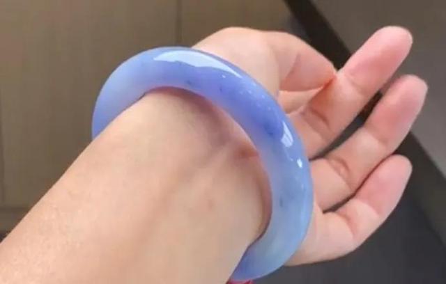 包含玻璃种翡翠手镯小圈口的词条-第41张图片-翡翠网 包含玻璃种翡翠手镯小圈口的词条-第41张图片-翡翠网