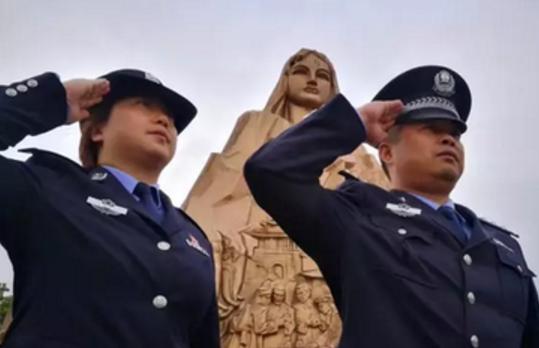 德翠尚源翡翠价格的简单介绍-第1张图片-翡翠网 德翠尚源翡翠价格的简单介绍-第1张图片-翡翠网