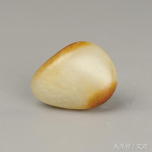 和田玉鉴别翡翠知识,和田玉鉴别方法有什么-第12张图片-翡翠网 和田玉鉴别翡翠知识,和田玉鉴别方法有什么-第12张图片-翡翠网