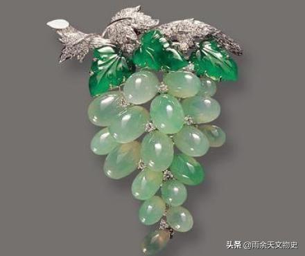 冰糯种翡翠原石玉石的简单介绍-第4张图片-翡翠网 冰糯种翡翠原石玉石的简单介绍-第4张图片-翡翠网