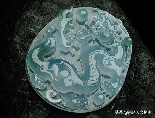 冰糯种翡翠原石玉石的简单介绍-第5张图片-翡翠网 冰糯种翡翠原石玉石的简单介绍-第5张图片-翡翠网