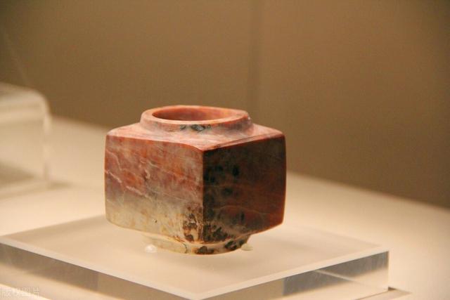 上古翡翠知识大全翡翠的基本知识大全-第4张图片-翡翠网 上古翡翠知识大全翡翠的基本知识大全-第4张图片-翡翠网