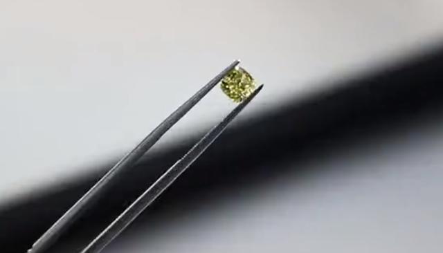 买了个黄金手镯没开发票翡翠手镯国检证书在哪里找-第8张图片-翡翠网 买了个黄金手镯没开发票翡翠手镯国检证书在哪里找-第8张图片-翡翠网