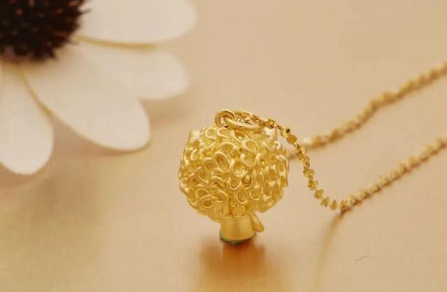 深圳水贝市场的钻戒价深圳水贝一克拉钻戒多少钱-第5张图片-翡翠网 深圳水贝市场的钻戒价深圳水贝一克拉钻戒多少钱-第5张图片-翡翠网