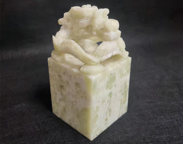 包含商南翡翠原石毛料的词条-第1张图片-翡翠网 包含商南翡翠原石毛料的词条-第1张图片-翡翠网