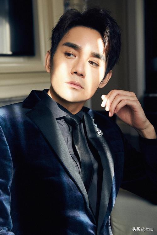 十大黄金首饰品牌排行榜中国珠宝品牌排行榜-第14张图片-翡翠网 十大黄金首饰品牌排行榜中国珠宝品牌排行榜-第14张图片-翡翠网