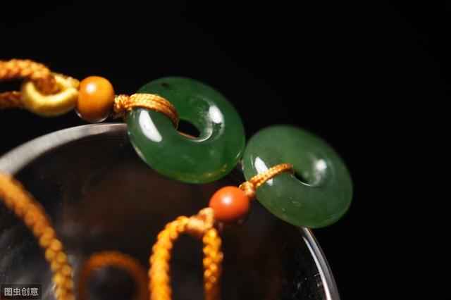 包含翡翠平安扣的知识的词条-第5张图片-翡翠网 包含翡翠平安扣的知识的词条-第5张图片-翡翠网
