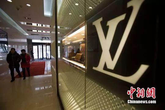 钻石的广告语经典,一颗钻石恒久远下一句-第5张图片-翡翠网 钻石的广告语经典,一颗钻石恒久远下一句-第5张图片-翡翠网