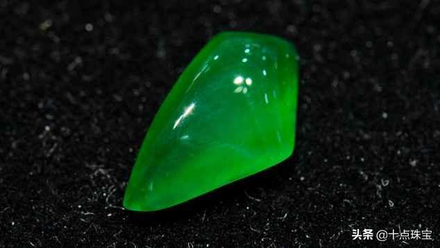 细白皮翡翠毛料赌石知识图片翡翠假皮壳知识-第3张图片-翡翠网 细白皮翡翠毛料赌石知识图片翡翠假皮壳知识-第3张图片-翡翠网