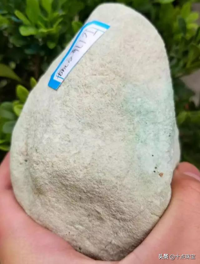 细白皮翡翠毛料赌石知识图片翡翠假皮壳知识-第12张图片-翡翠网 细白皮翡翠毛料赌石知识图片翡翠假皮壳知识-第12张图片-翡翠网