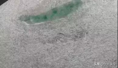 细白皮翡翠毛料赌石知识图片翡翠假皮壳知识-第14张图片-翡翠网 细白皮翡翠毛料赌石知识图片翡翠假皮壳知识-第14张图片-翡翠网
