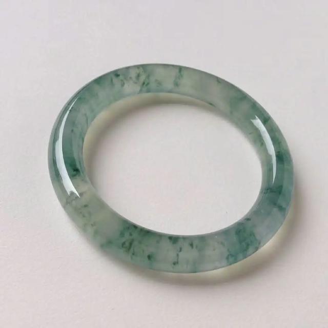 南齐翡翠原石挑战,南齐翡翠原石切开-第6张图片-翡翠网 南齐翡翠原石挑战,南齐翡翠原石切开-第6张图片-翡翠网