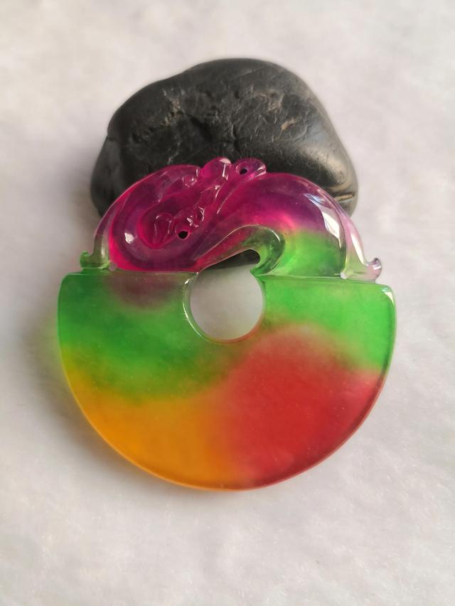 包含法国留学回来介绍翡翠知识的词条-第3张图片-翡翠网 包含法国留学回来介绍翡翠知识的词条-第3张图片-翡翠网