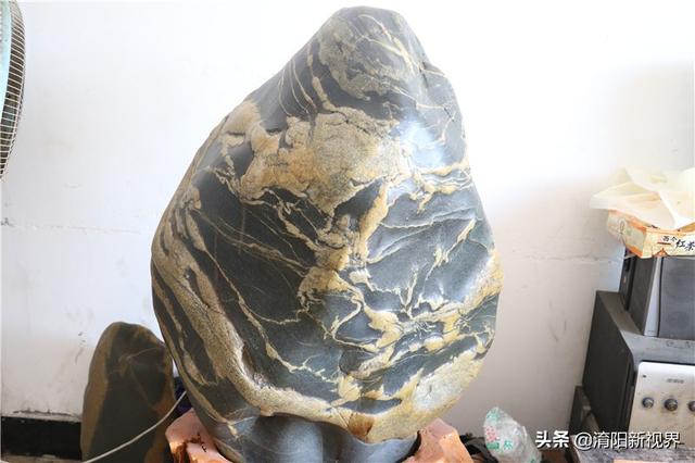 丹江口市白皮翡翠原石毛料,翡翠的原石在哪里-第22张图片-翡翠网 丹江口市白皮翡翠原石毛料,翡翠的原石在哪里-第22张图片-翡翠网