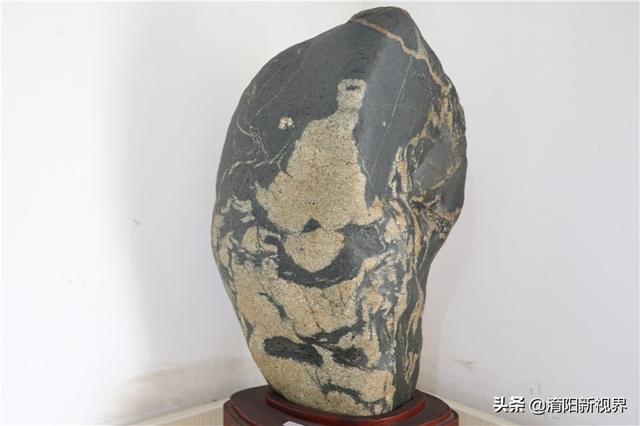 丹江口市白皮翡翠原石毛料,翡翠的原石在哪里-第24张图片-翡翠网 丹江口市白皮翡翠原石毛料,翡翠的原石在哪里-第24张图片-翡翠网