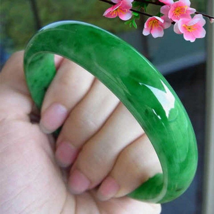 绿豆种翡翠手镯价格,20000元豆种翡翠手镯图片-第2张图片-翡翠网 绿豆种翡翠手镯价格,20000元豆种翡翠手镯图片-第2张图片-翡翠网