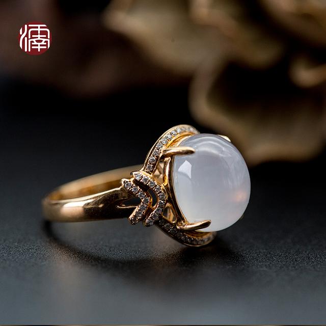 关于翡翠戒面的专业知识,镶嵌的戒面怎么取下来-第1张图片-翡翠网 关于翡翠戒面的专业知识,镶嵌的戒面怎么取下来-第1张图片-翡翠网