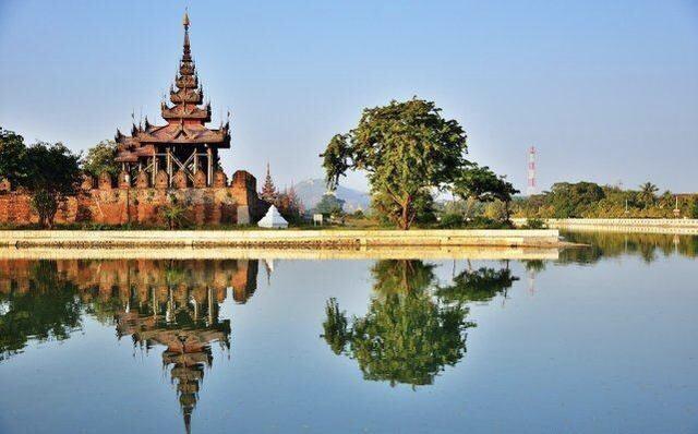 缅甸翡翠原石寻宝记全集缅甸翡翠原石-第2张图片-翡翠网