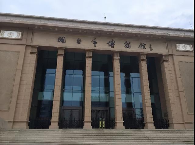 清代翡翠鼻烟壶价格,清代翡翠鼻烟壶价格多少-第12张图片-翡翠网 清代翡翠鼻烟壶价格,清代翡翠鼻烟壶价格多少-第12张图片-翡翠网