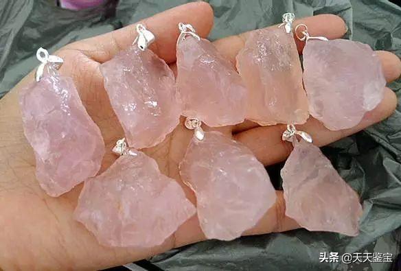 翡翠行业入门知识,翡翠入门基础知识上集-第8张图片-翡翠网 翡翠行业入门知识,翡翠入门基础知识上集-第8张图片-翡翠网