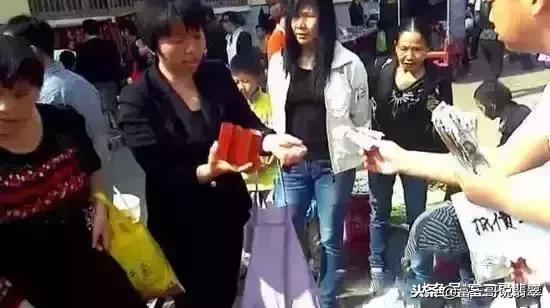 翡翠玉镯批发价格玉镯子批发价格-第2张图片-翡翠网 翡翠玉镯批发价格玉镯子批发价格-第2张图片-翡翠网