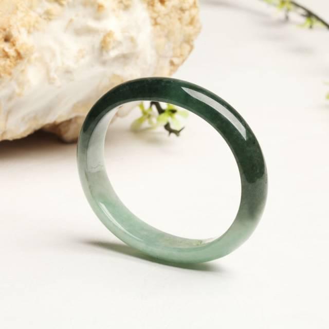 翡翠的硬知识大全和田玉硬还是翡翠硬-第12张图片-翡翠网 翡翠的硬知识大全和田玉硬还是翡翠硬-第12张图片-翡翠网