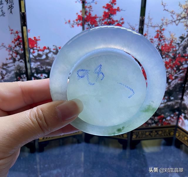 翡翠原石可以互相磨吗,翡翠原石磨出来怎么样上光-第1张图片-翡翠网 翡翠原石可以互相磨吗,翡翠原石磨出来怎么样上光-第1张图片-翡翠网