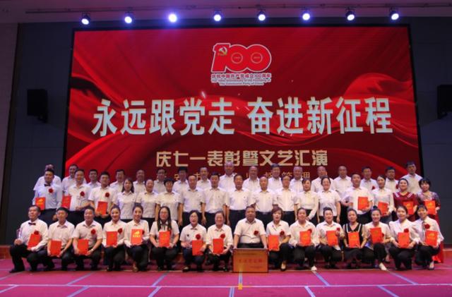 延安春晚翡翠知识翡翠原石包浆皮知识-第10张图片-翡翠网 延安春晚翡翠知识翡翠原石包浆皮知识-第10张图片-翡翠网