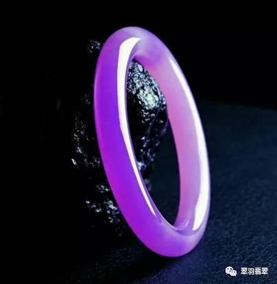 关于关于翡翠手镯的这些知识的信息-第2张图片-翡翠网 关于关于翡翠手镯的这些知识的信息-第2张图片-翡翠网